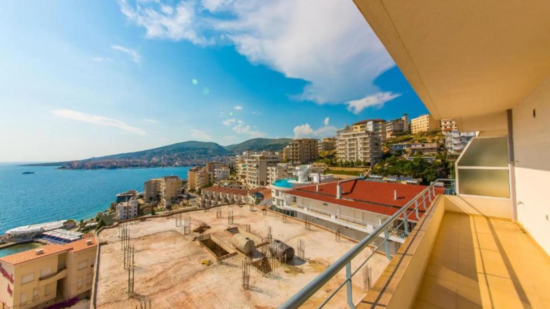 Verano Hotel Σαράντα 3*,  Αλβανία