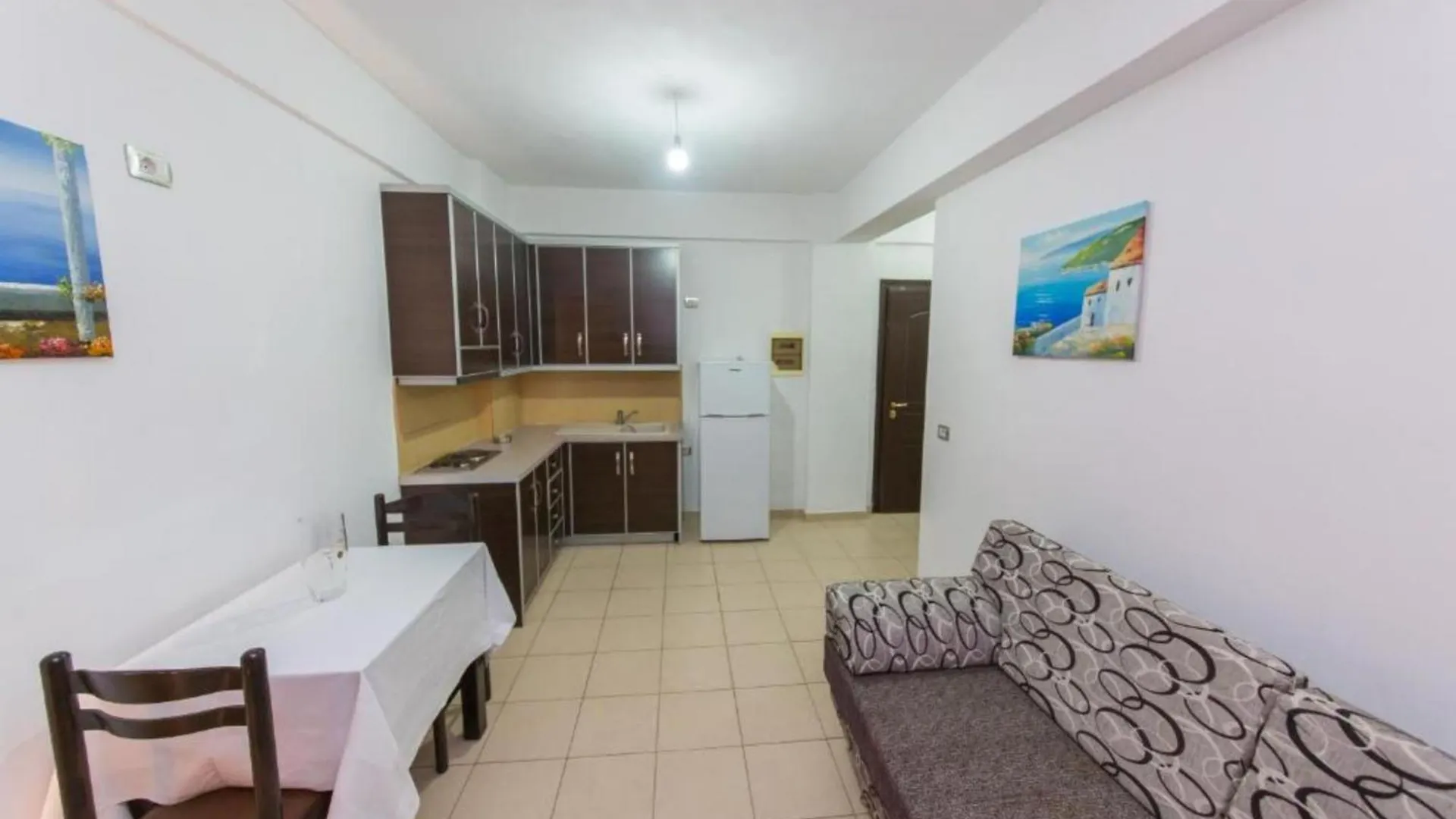 Verano Hotel Sarande 3*,  Albania