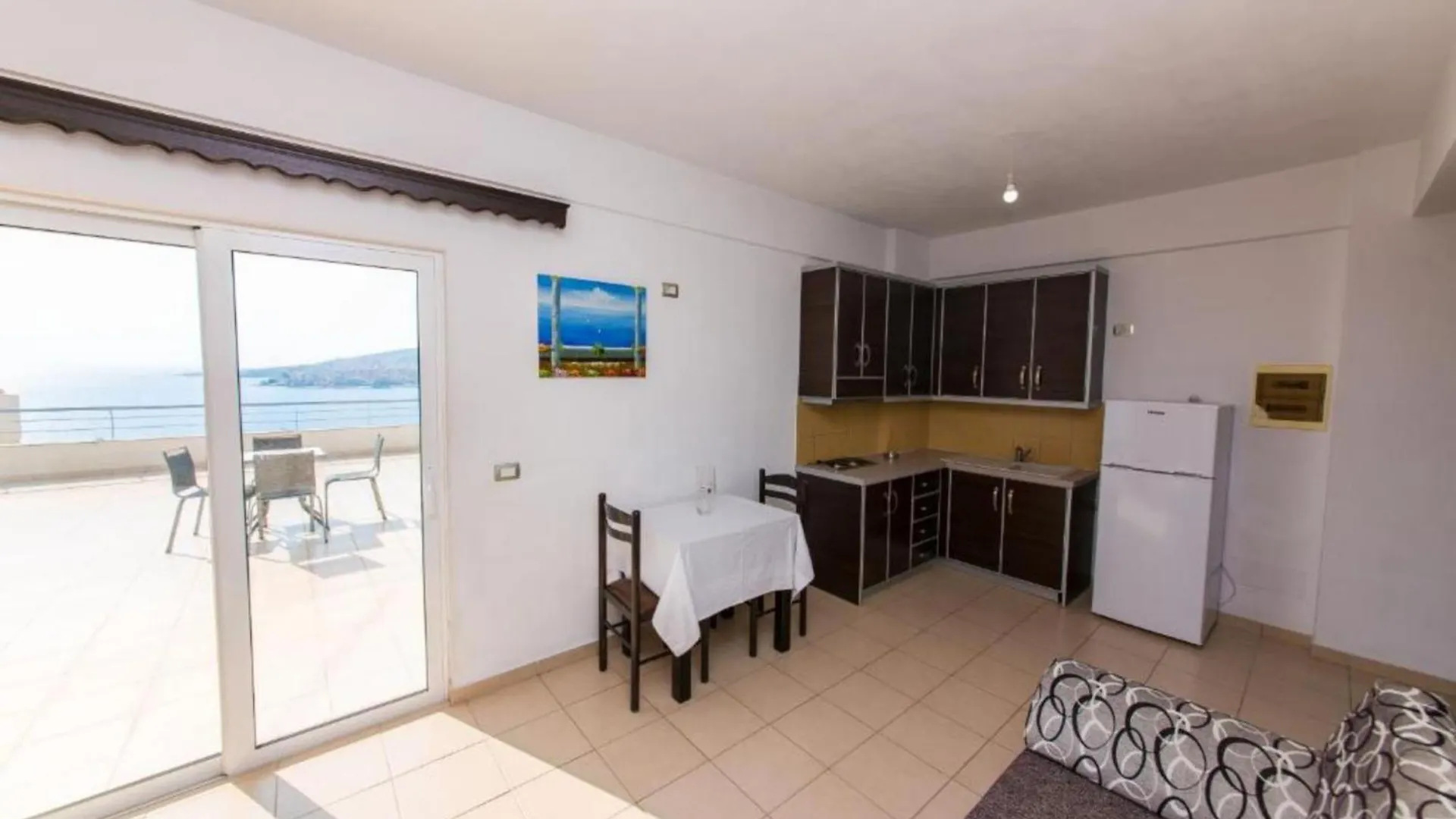 Verano Hotel Sarandë 3*,